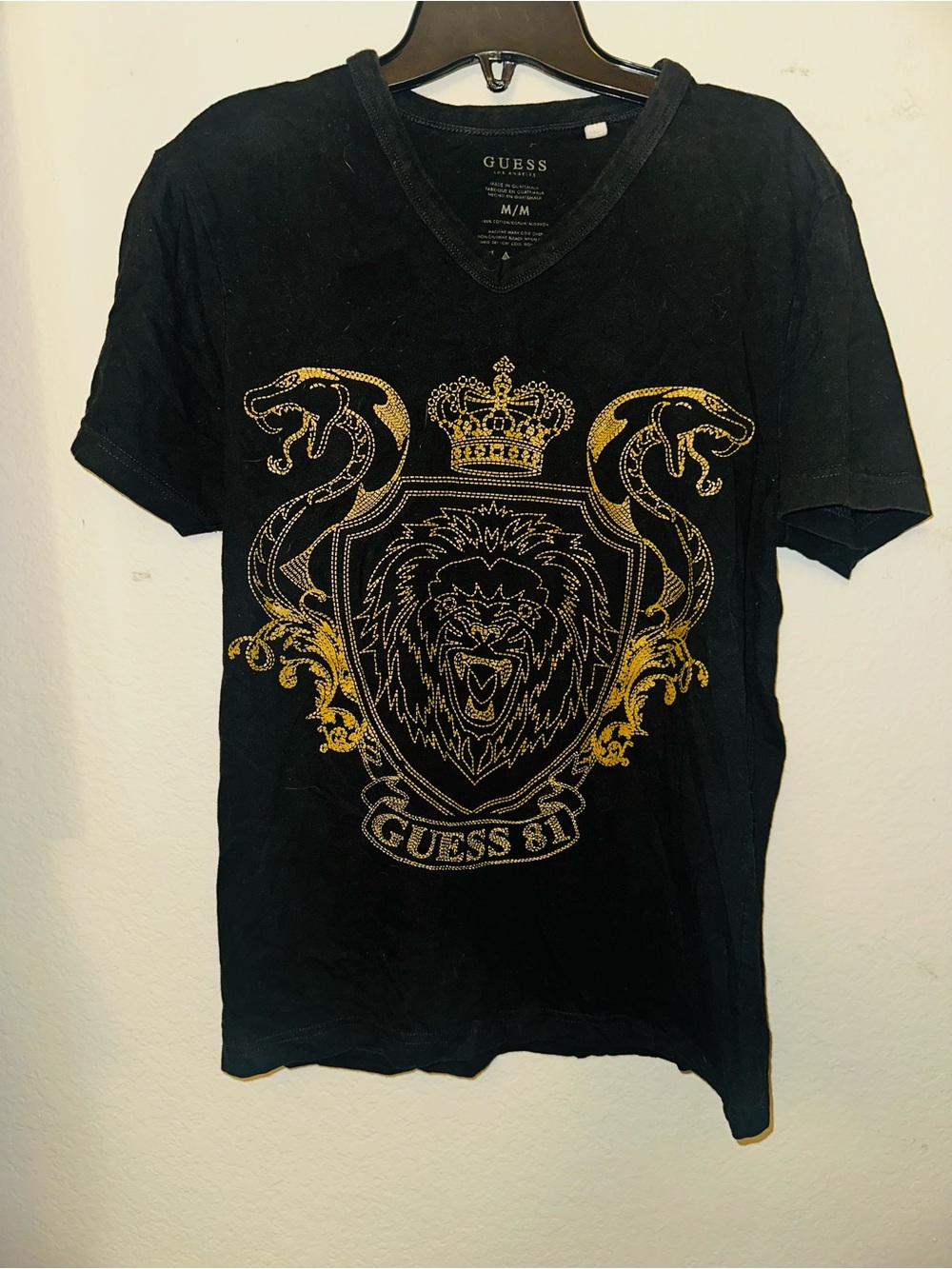 Guess graphic tshirt size medium